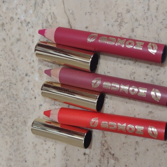 3 mini Buxom lip liners - Picture 3 of 3